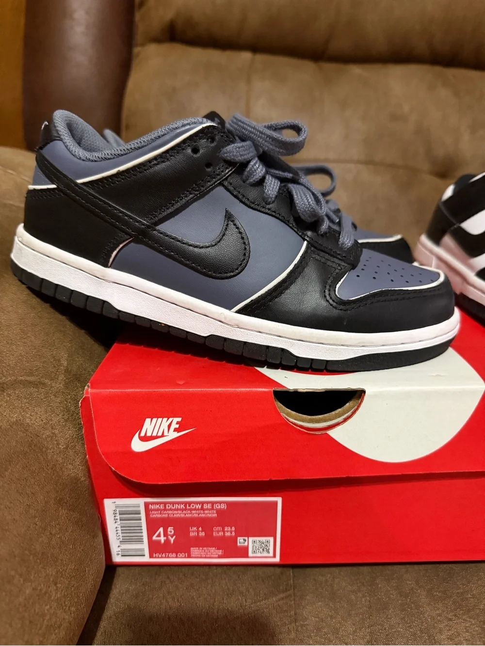 Used Nike Dunk Low SE youth  Black & Gray Low-Top Sneakers  size 4.5